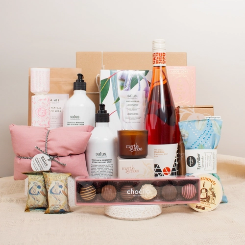 Ultimate Pamper Her Gift Box